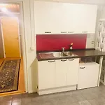 Beautiful & Cozy 3-room In Private House