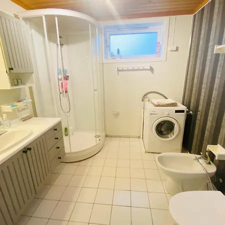 Beautiful & Cozy 3-room In Private House * NES
