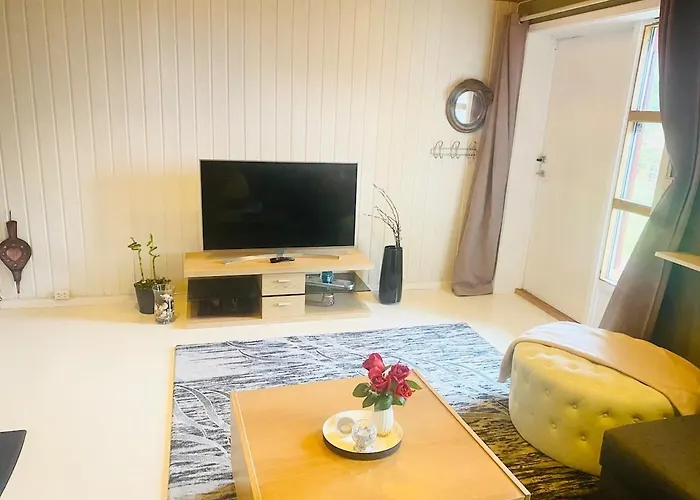 Apartmán Beautiful And Cozy 3-room House For Rent *