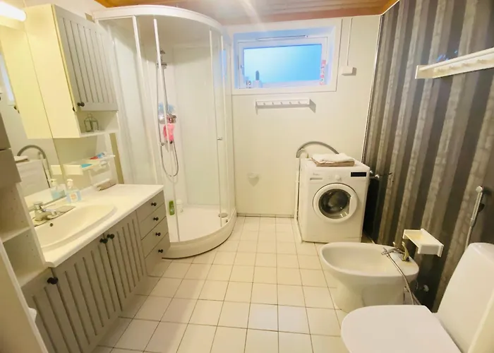 Beautiful And Cozy 3-room House For Rent * NES